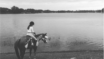 Ashley Hall – Equestrienne Decor Her Riding Habit - July 16, 2018